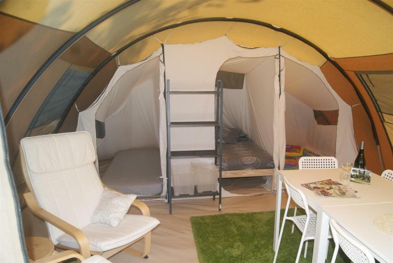 Camping Les Arbois Otel Montjay  Dış mekan fotoğraf
